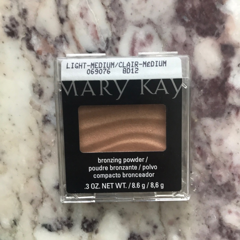 Bundle of 2 Light to Medium Bronzing Powders